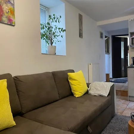 2-room Flat With Private Entrance & Privat Parking Leonberg